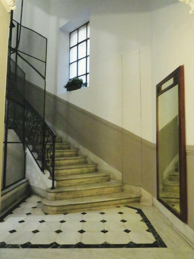Central Chic Apartment Genua Exteriör bild